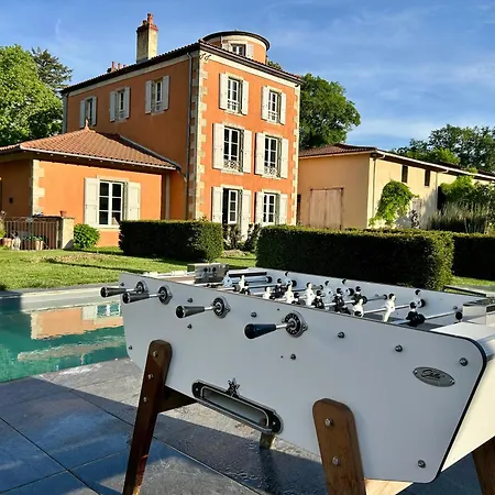 Manoir Avec Piscine Chauffee Et Parc Clos Arbore ヴィラ Peschadoires