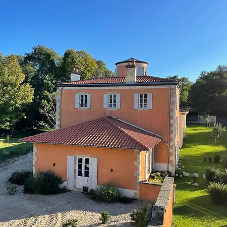 Manoir Avec Piscine Chauffee Et Parc Clos Arbore Villa Peschadoires
